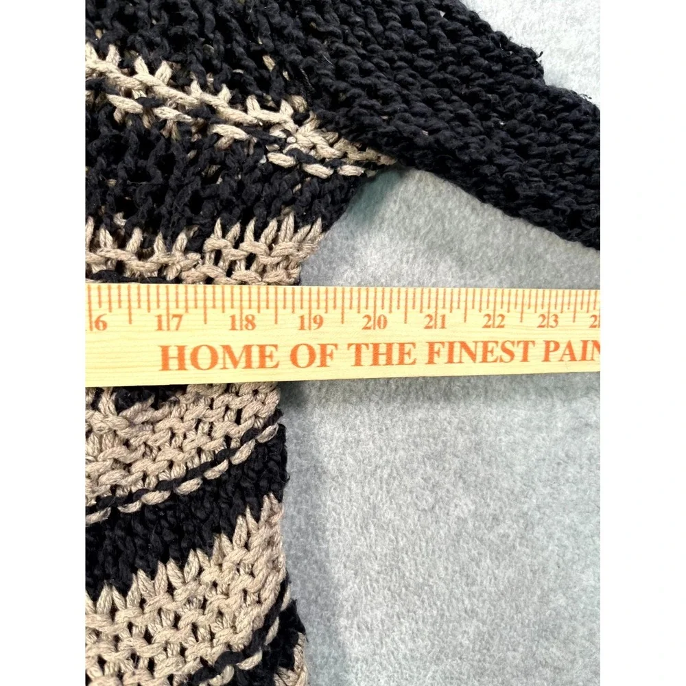 Free People Cropped Sweater Womens XS Black Beige Striped Chunky Knit‎ Pullover